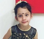 Trishala Dutt (Sanjay Dutt's Daughter) Wiki, Age, Boyfriend, Photos, Family 8 Trishala-dutt-step-sister